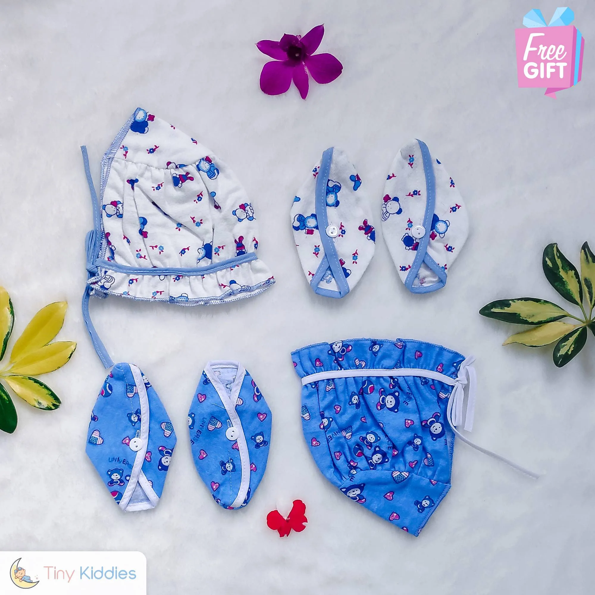 Newborn Baby Flannel Socks & Cap - Tiny Kiddies - Sri Lanka