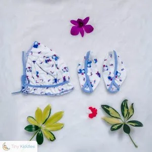 Newborn Baby Flannel Socks & Cap - White Blue - Tiny Kiddies - Sri Lanka